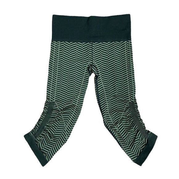 Lululemon In The Flow Crop II Seamless Leggings Fatigue Green Black Sz 4 - Picture 1 of 7